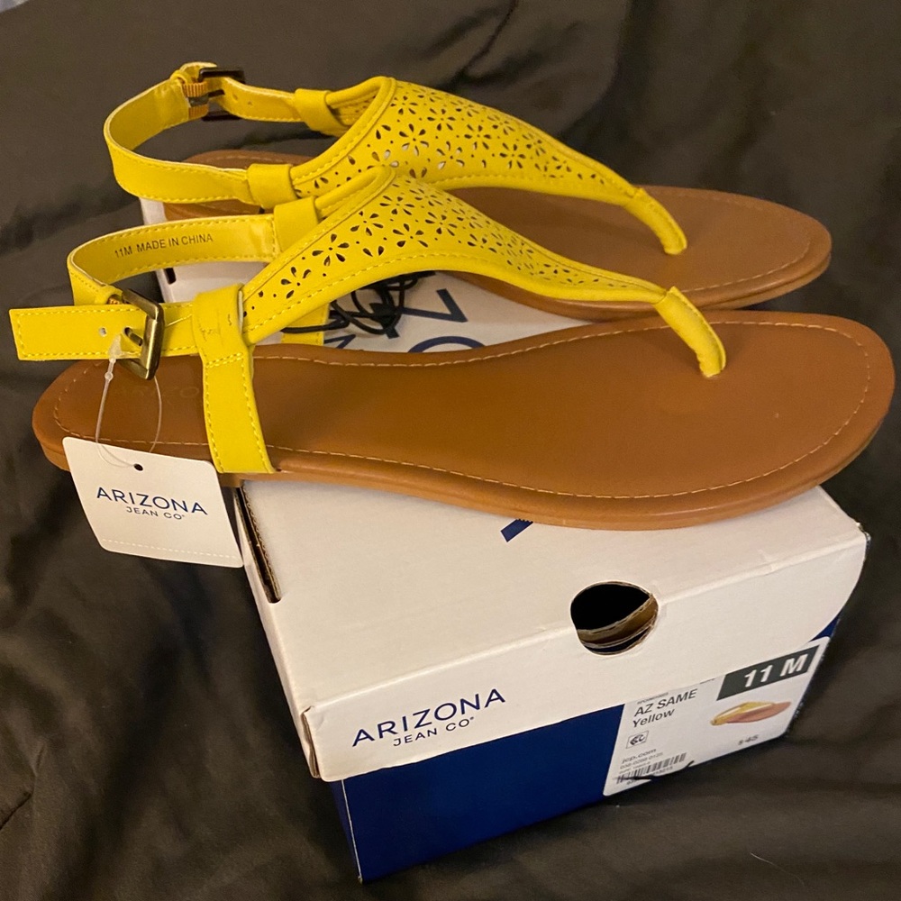 Arizona Yellow Sandals Size 11 New, with Tags!